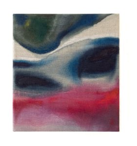 Abstraktes Gemälde mit fließenden, geschichteten Formen in dunklen Grün-, Blau-, Schwarz- und Rottönen, die sanft auf einem neutralen Leinwandhintergrund ineinander übergehen. Die Farben verblassen und verschmelzen, wodurch ein Gefühl von Bewegung und Tiefe entsteht.