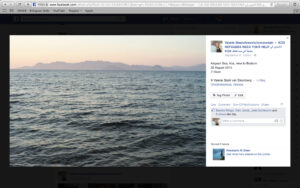 Ein Facebook-Beitrag mit einem Foto der Ägäis bei Sonnenaufgang und einer bergigen Küstenlinie im Hintergrund, betitelt mit Flüchtlinge auf Kos brauchen Ihre Hilfe.