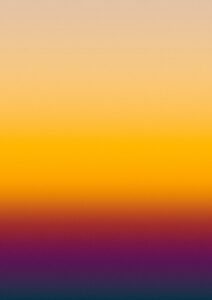 Ein sanfter, vertikaler Farbverlauf, der oben von Hellbeige ausgeht und unten in Gelb, Orange, Rot und Dunkelviolett übergeht.